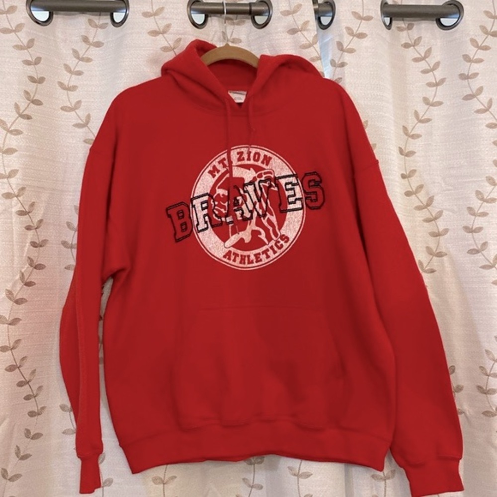 Gildan Heavy blend men’s BRAVES red hoodie pouch pocket pullover sweatshirt L